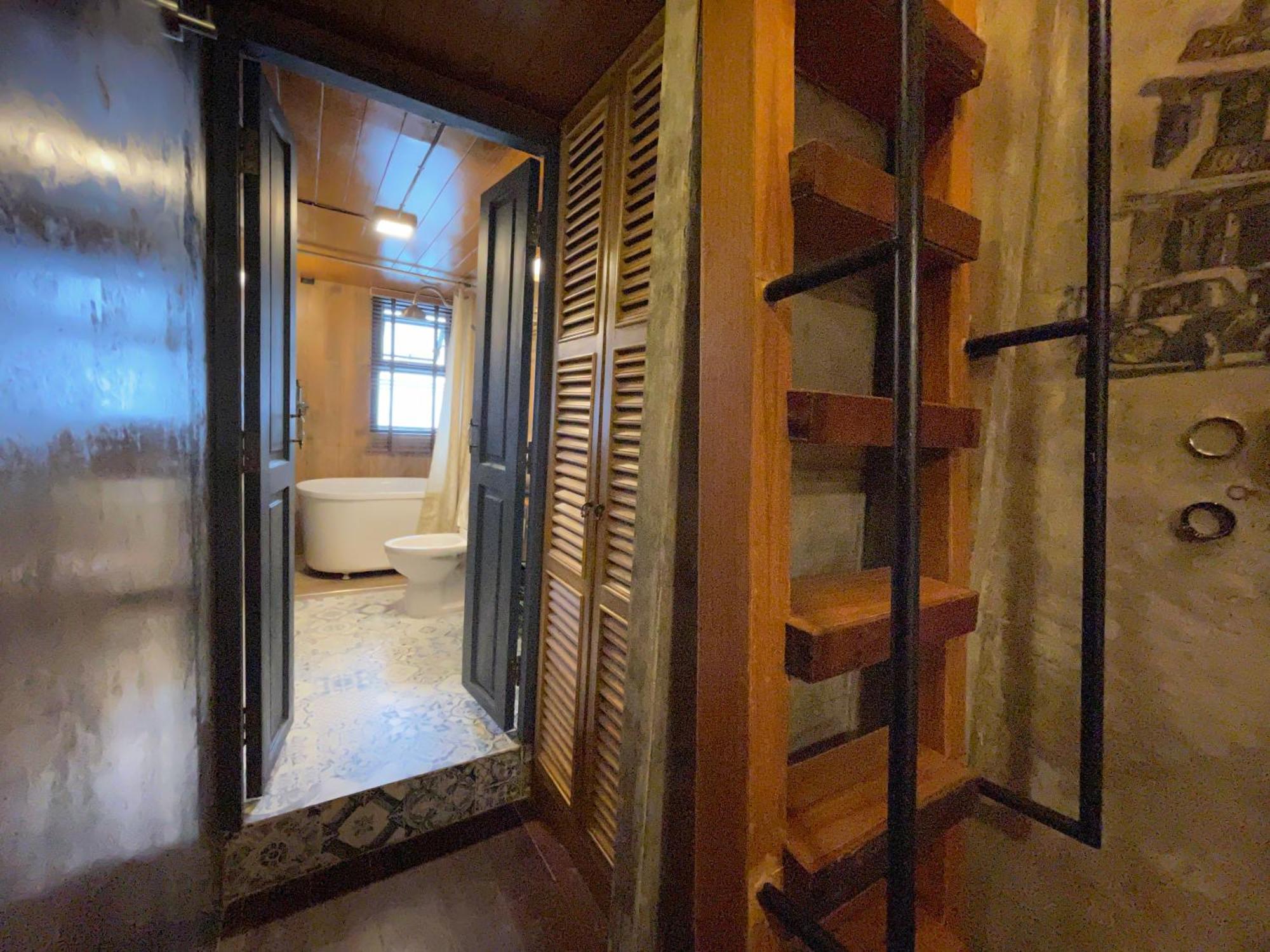 Central Old Town Cottage Bangkok Eksteriør bilde